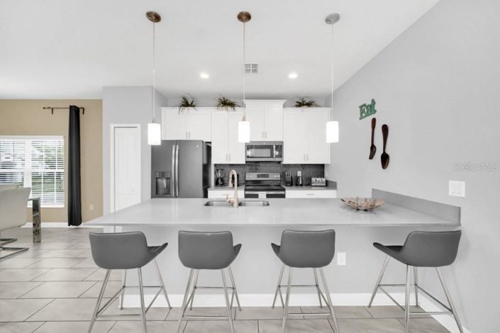 Image No.9-5 Bed Townhouse for sale