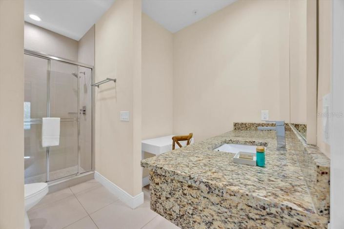 Image No.20-3 Bed Townhouse for sale