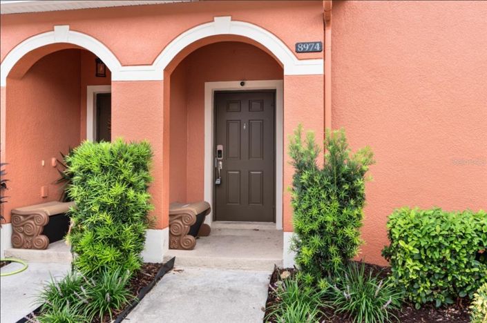 Image No.2-4 Bed Townhouse for sale