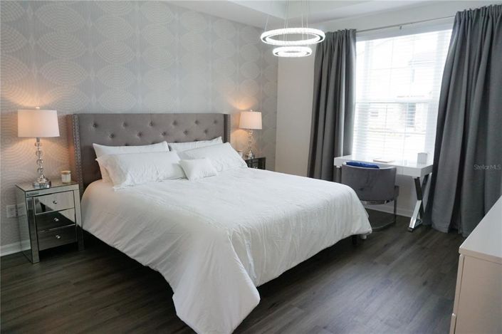 Image No.7-6 Bed House for sale