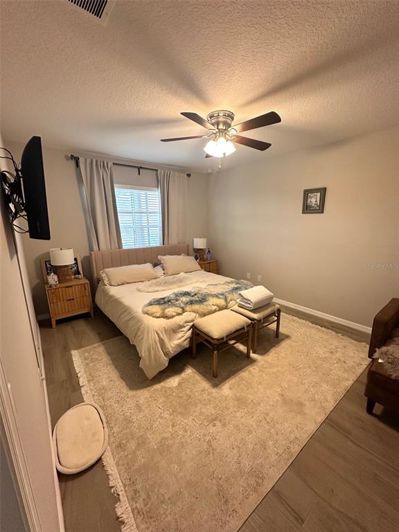 Image No.10-4 Bed House for sale