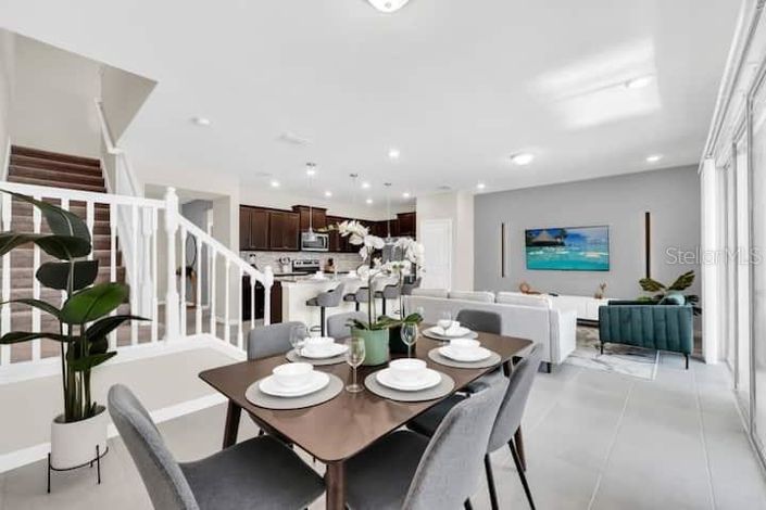 Image No.18-5 Bed Townhouse for sale