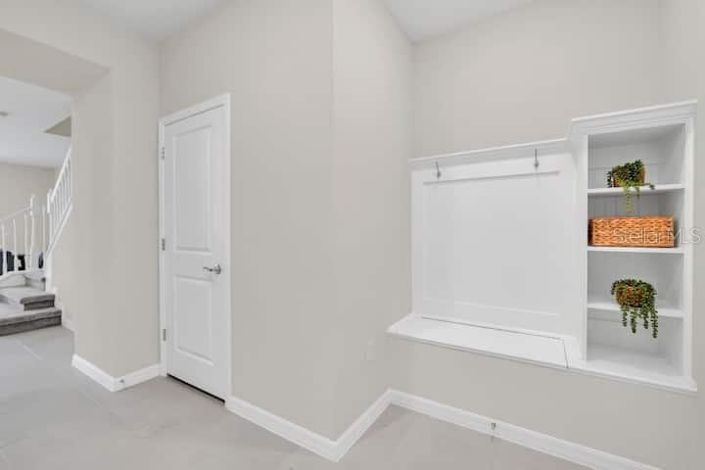 Image No.4-5 Bed Townhouse for sale