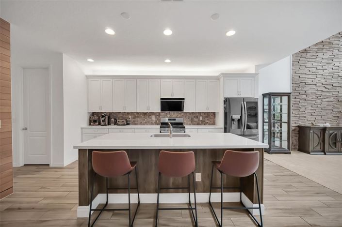 Image No.19-5 Bed House for sale