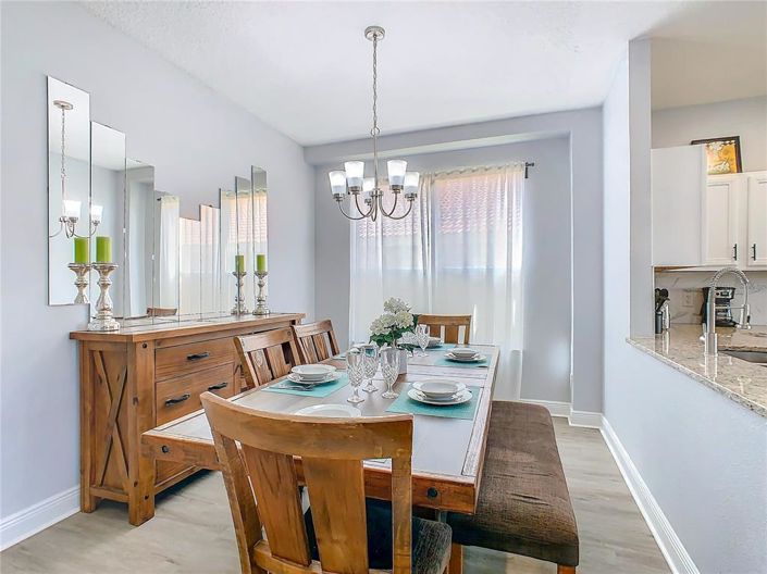 Image No.10-6 Bed House for sale