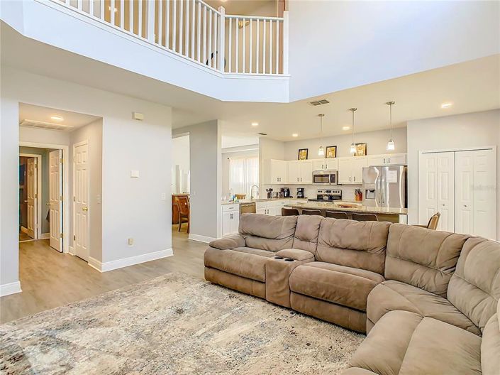 Image No.19-6 Bed House for sale