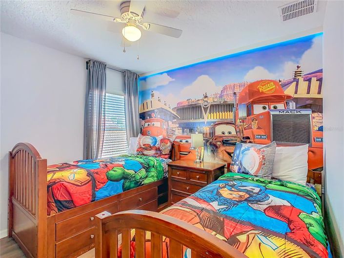 Image No.28-6 Bed House for sale