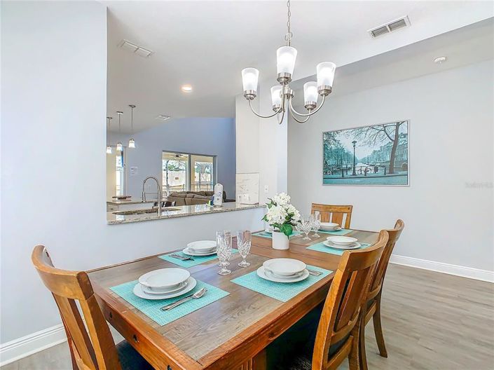 Image No.8-6 Bed House for sale