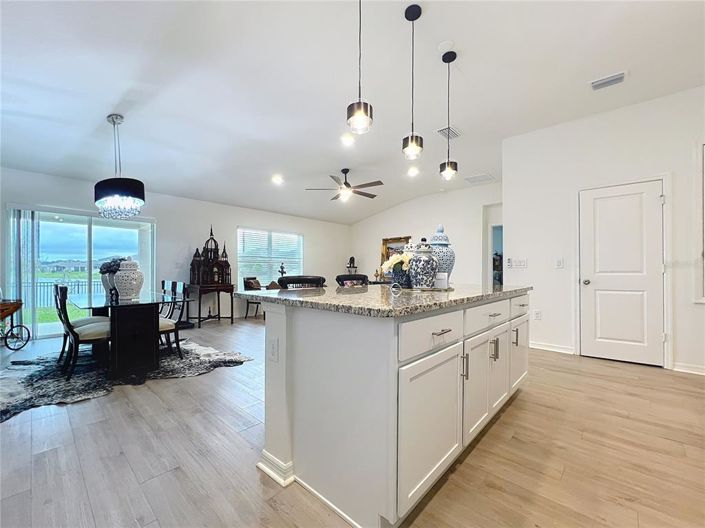 Image No.11-Propriété de 4 chambres à vendre à Davenport