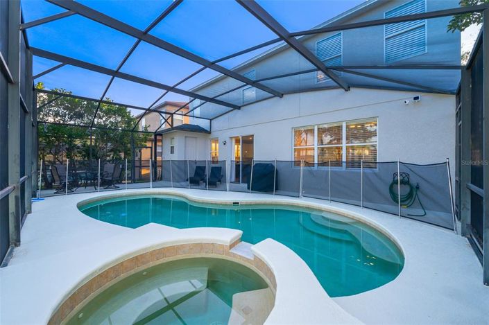 Image No.25-6 Bed House for sale