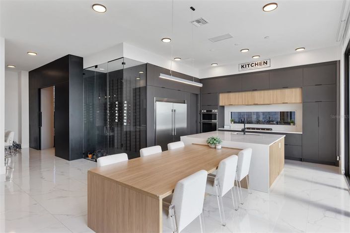 Image No.10-5 Bed House for sale