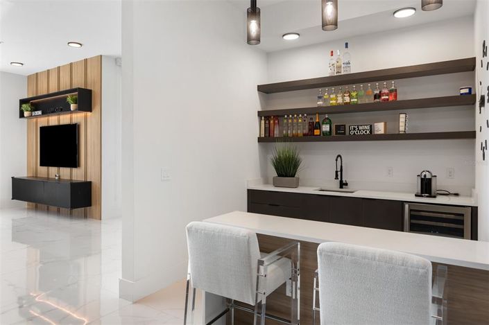 Image No.12-5 Bed House for sale