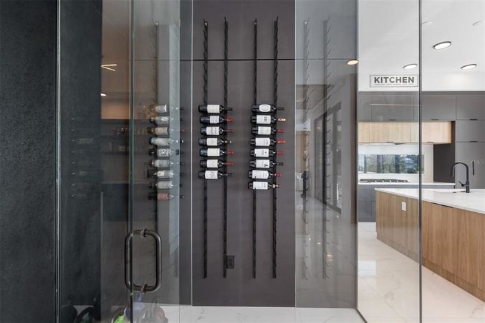 Image No.14-5 Bed House for sale