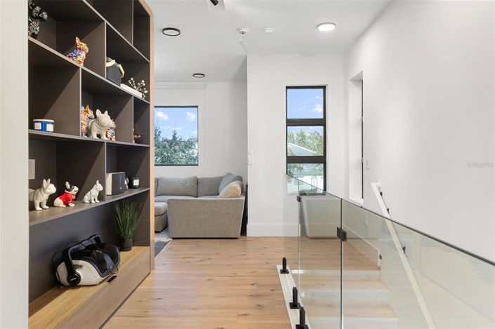 Image No.34-5 Bed House for sale