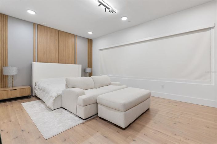 Image No.40-5 Bed House for sale