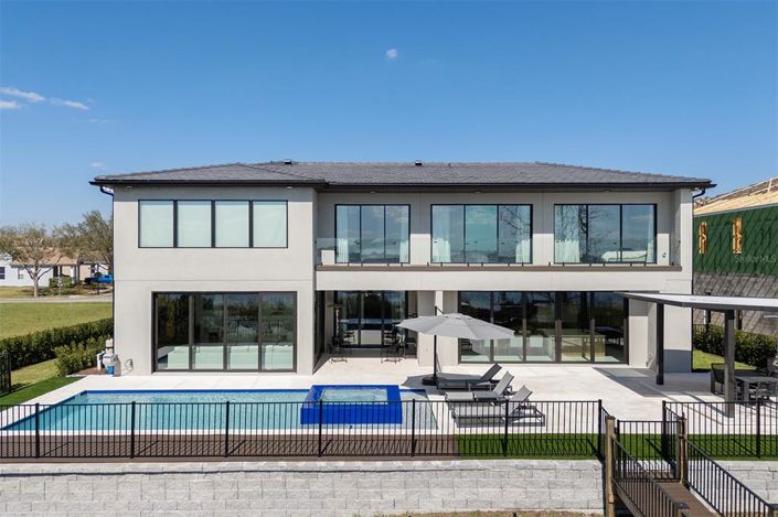 Image No.52-5 Bed House for sale