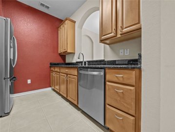 fs512163904