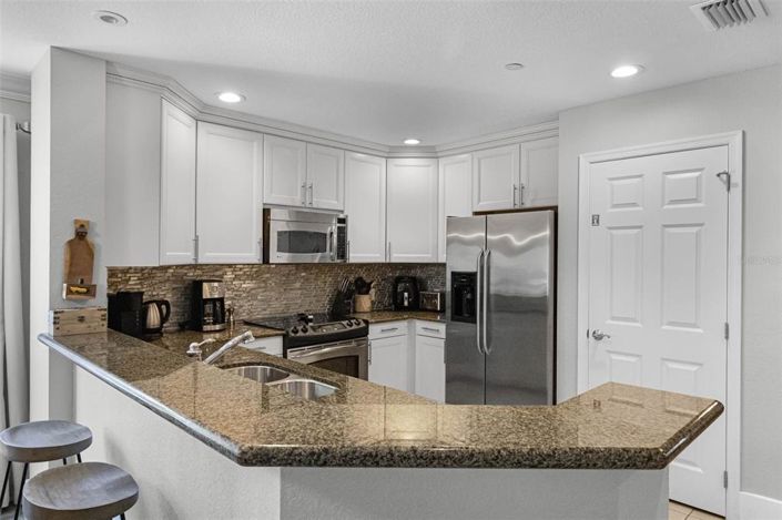 Image No.11-3 Bed Apartment for sale