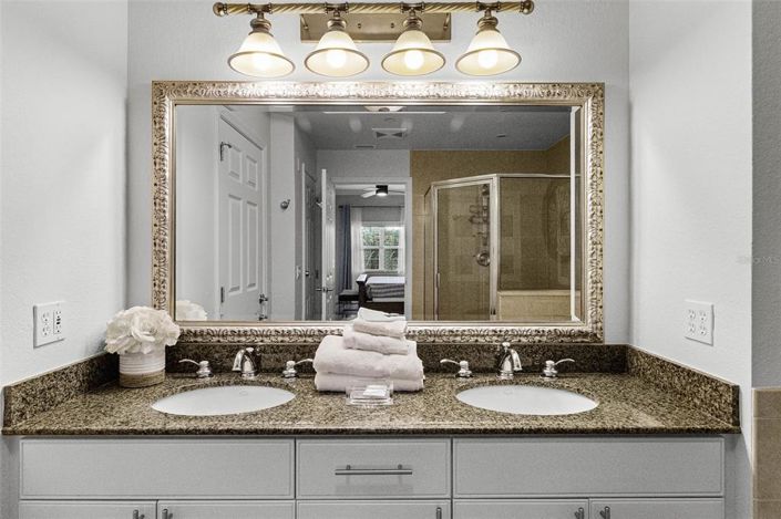 Image No.33-3 Bed Apartment for sale