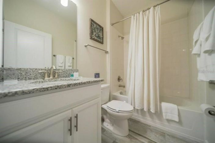 Image No.13-5 Bed House for sale