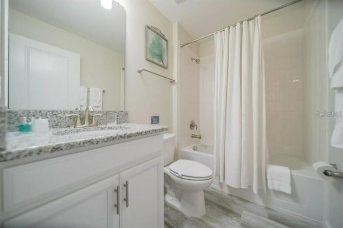 Image No.16-5 Bed House for sale