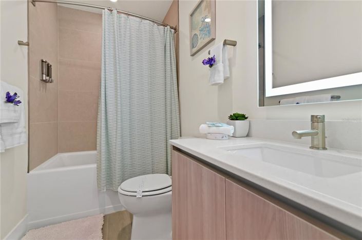 Image No.11-4 Bed Townhouse for sale