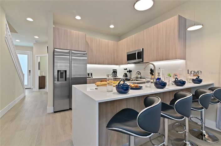 Image No.20-4 Bed Townhouse for sale