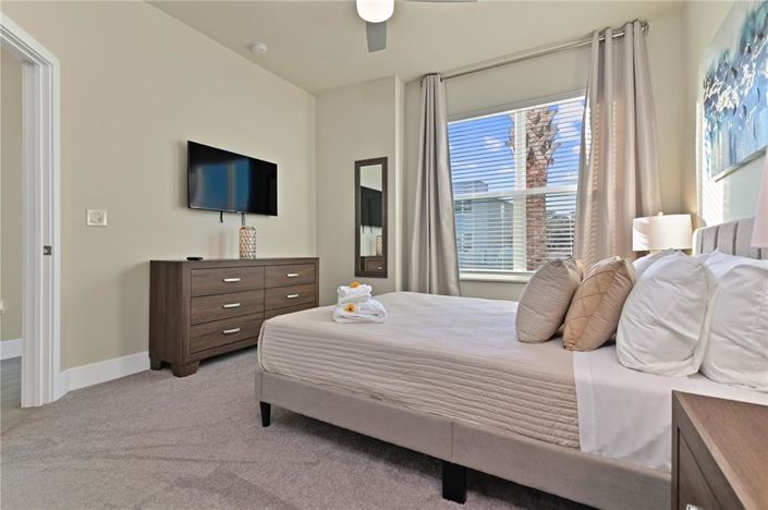 Image No.30-4 Bed Townhouse for sale