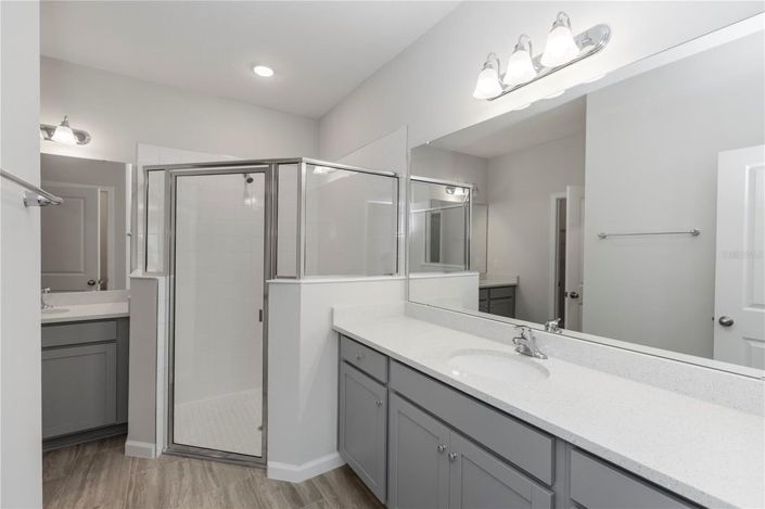 Image No.25-4 Bed House for sale