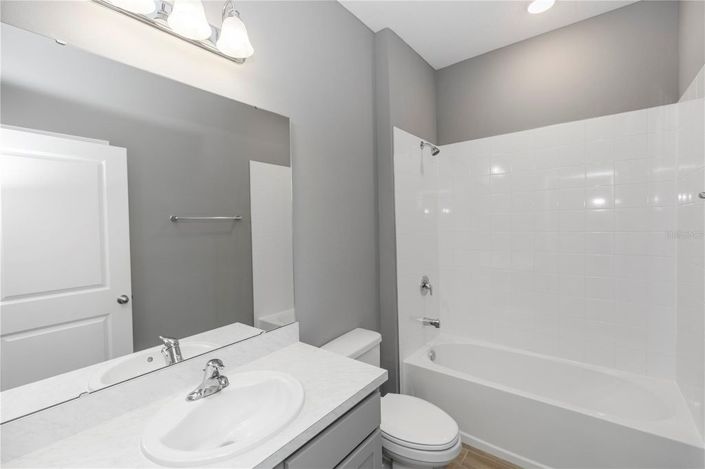 Image No.7-4 Bed House for sale