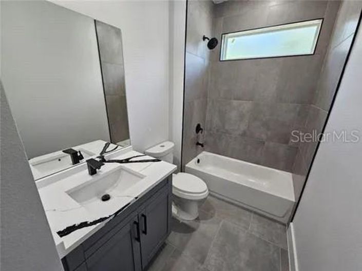 Image No.9-3 Bed House for sale