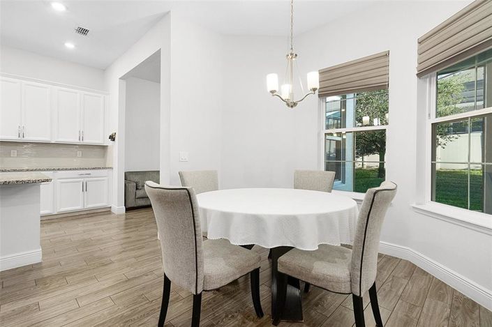 Image No.20-4 Bed House for sale