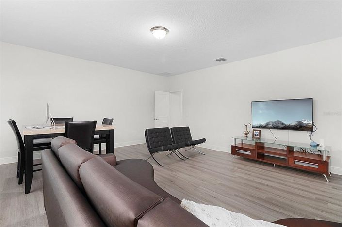 Image No.41-4 Bed House for sale