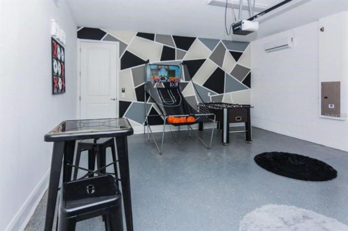 Image No.13-5 Bed House for sale