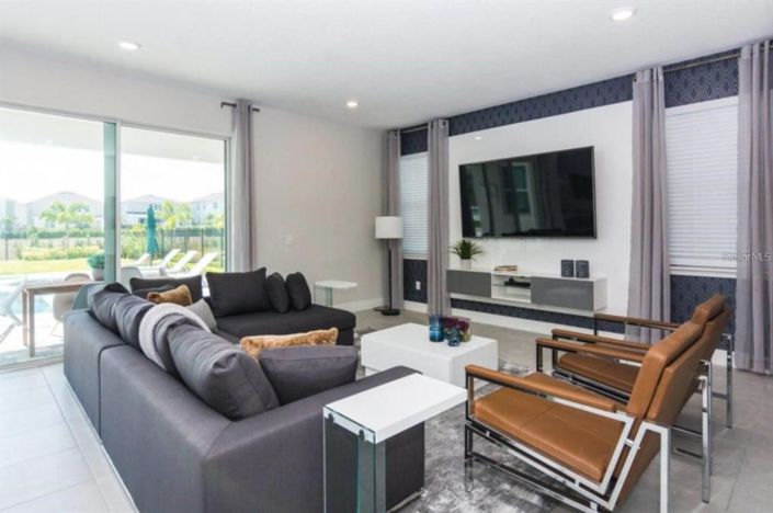 Image No.4-5 Bed House for sale