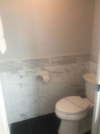 fr490896811