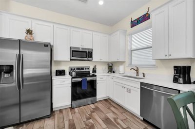 fs512176208