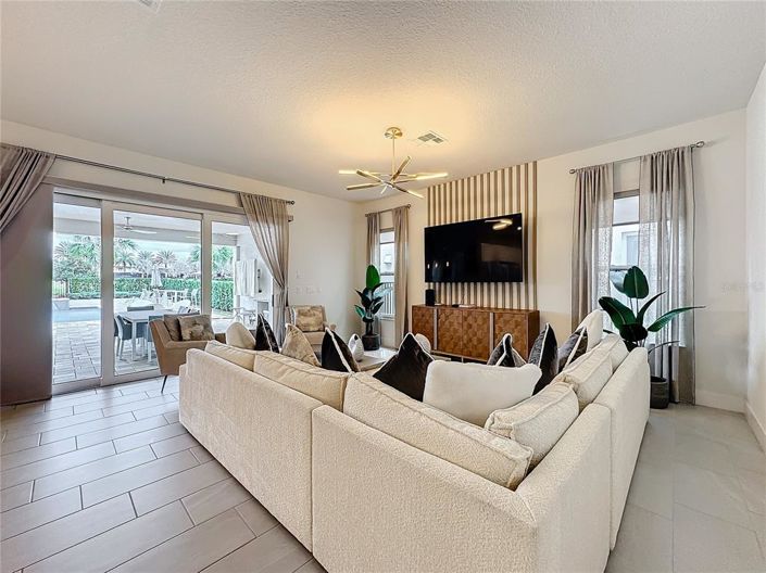 Image No.49-6 Bed House for sale