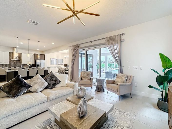 Image No.53-6 Bed House for sale