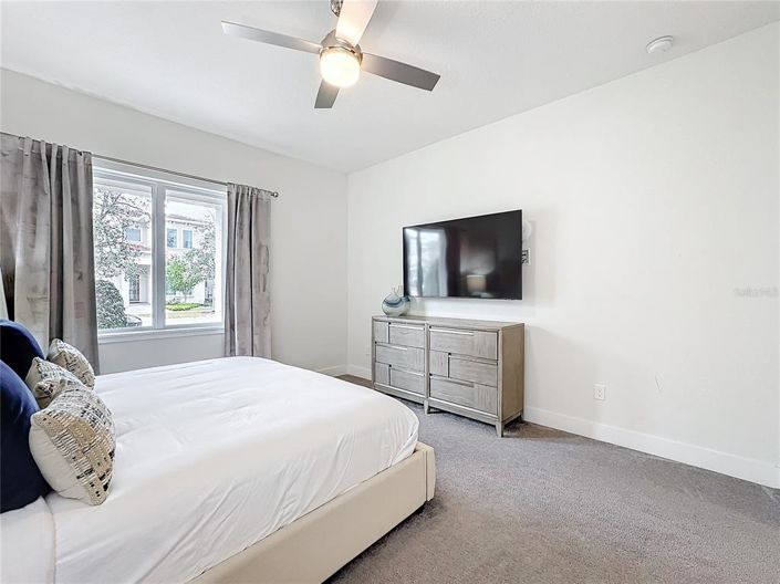 Image No.55-6 Bed House for sale