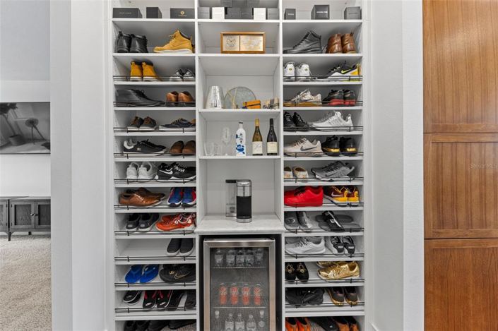 Image No.30-5 Bed House for sale