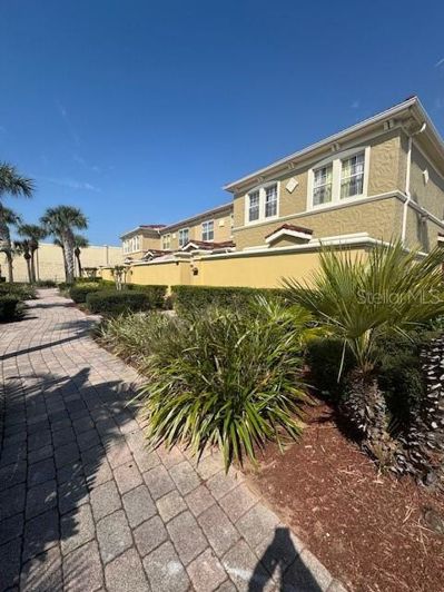 Image No.2-4 Bed Townhouse for sale