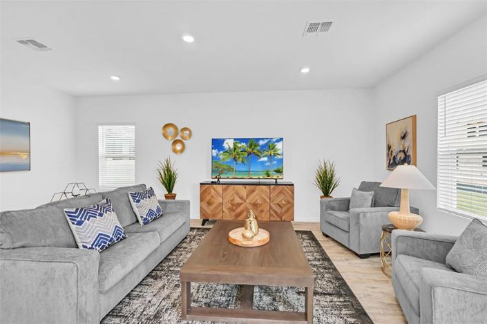 Image No.19-4 Bed Property for sale