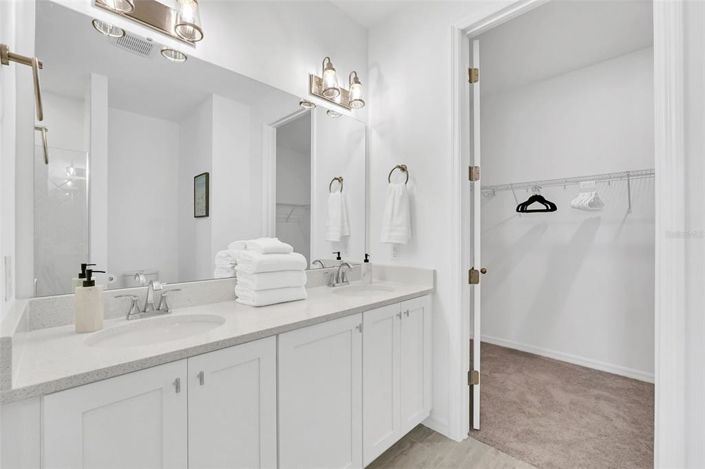 Image No.22-4 Bed House for sale