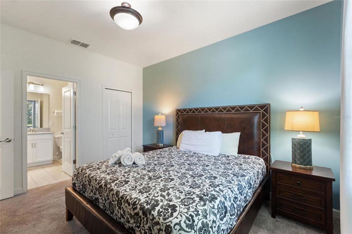 Image No.6-8 Bed Property for sale