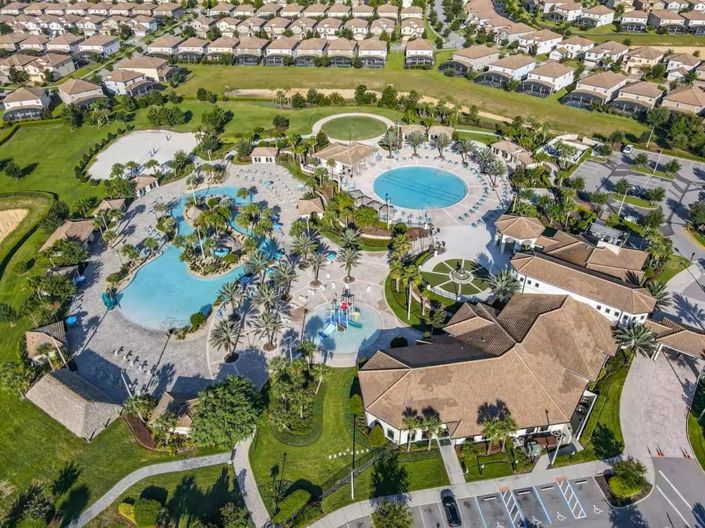 Image No.22-4 Bed Townhouse for sale