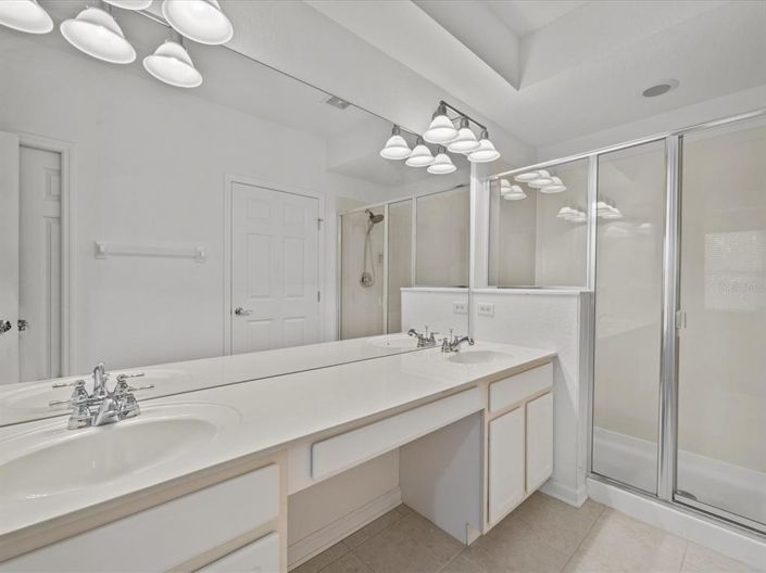 Image No.19-2 Bed Property for sale