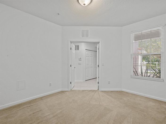 Image No.25-2 Bed Apartment for sale