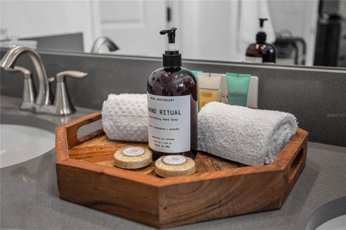 Image No.20-4 Bed Townhouse for sale