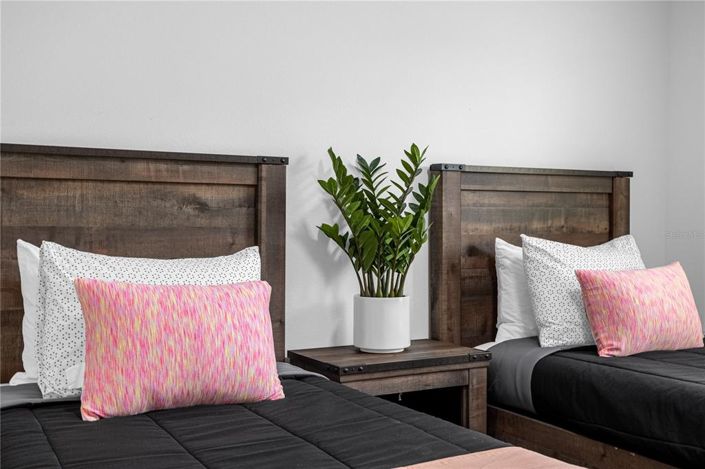 Image No.26-4 Bed Townhouse for sale